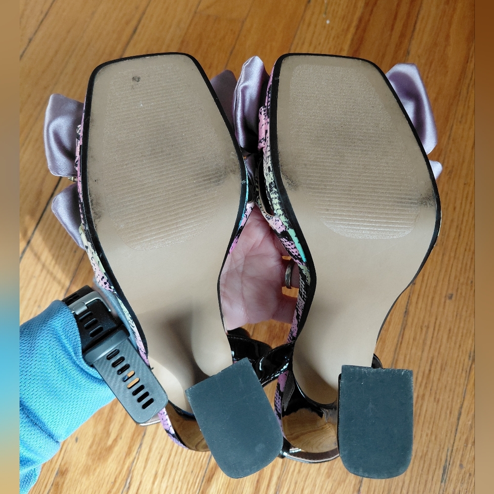 BETSEY JOHNSON Womens Purple Mixed Media Gem Bow Loise Square Toe Sandals ๐ - Picture 6 of 10